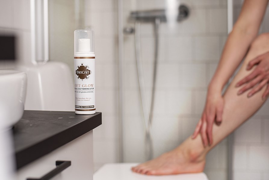 TanCan Soft Glow bodylotion med selvbruner effekt.