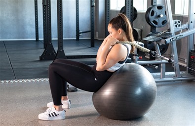 Kabelcrunch p bold (cable crunch on ball)