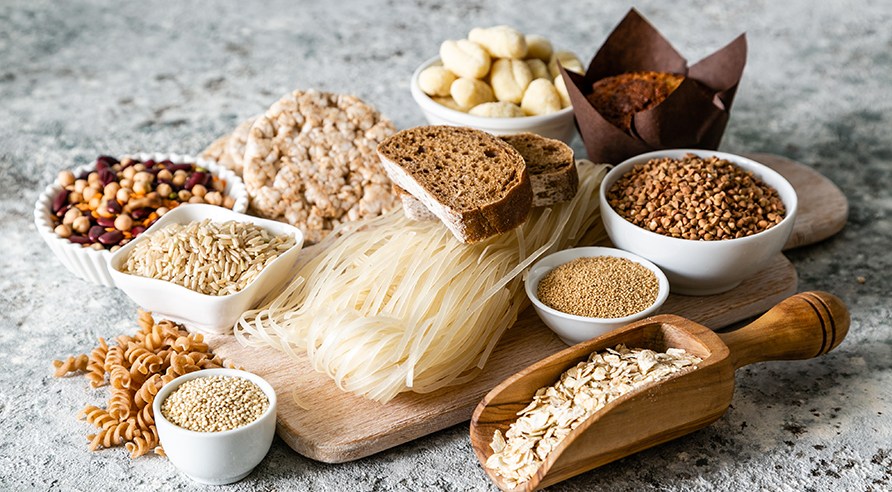 Forskellige fdevarer der er hje i kulhydrater.