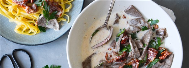 Kdgryde med soltrrede tomater