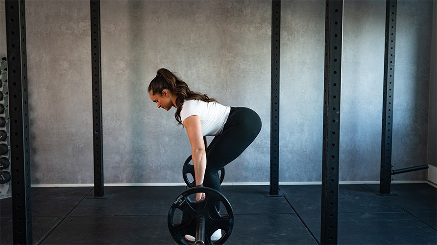 Kvinne der udf�rer rum�nske d�dl�ft, her i slutposition.